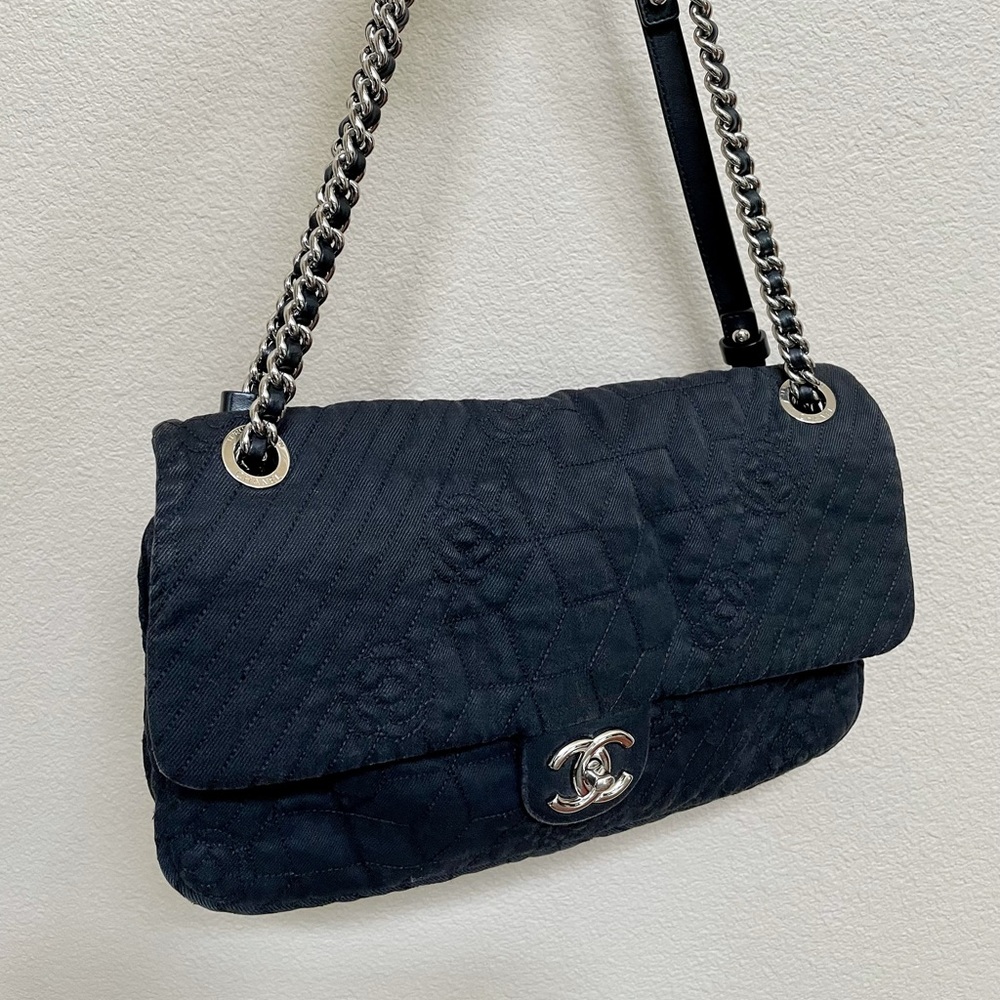 SOLD Chanel Camelia Denim Black Bag - Picture 4 of 17